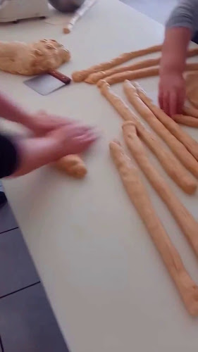 Opinii despre Kavala Kurabiedes Plant în Νέα Καρβάλη - Γαστρονομία και φιλοξενία