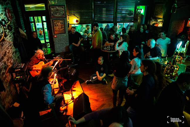 Opinii despre Stones Rock Bar în Θεσσαλονίκη - Γαστρονομία και φιλοξενία