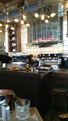 Opinii despre Cafe Bar Καλαμάτα Adelante în Καλαμάτα - Γαστρονομία και φιλοξενία