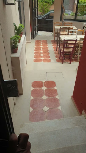 Opinii despre Η ΠΛΑΤΕΙΑ - ΜΑΓΚΛΑΡΑΣ în Νέα Πεντέλη - Γαστρονομία και φιλοξενία