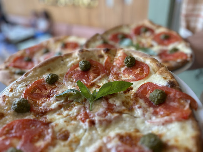 Vesuvio Pizzeria Ristorante - Γαστρονομία και φιλοξενία