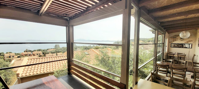 Opinii despre La Piazza Restaurant Barbati în Μπαρμπάτι - Γαστρονομία και φιλοξενία