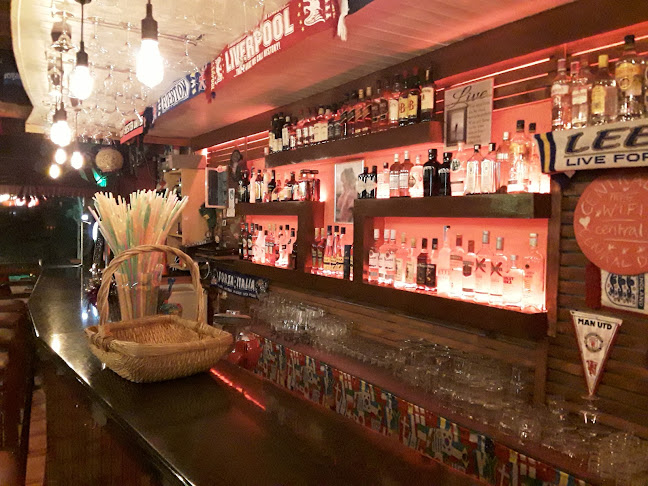 Central Bar - Γαστρονομία και φιλοξενία