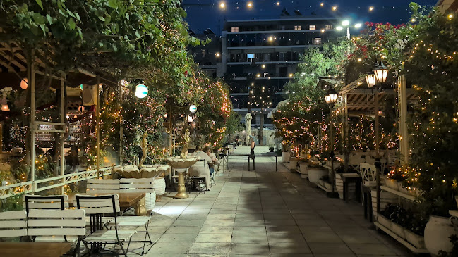 Αγγέλου Μεταξά 11, Πειραιάς 185 34