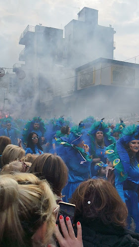 Ντίνος Γεύσεις στα κάρβουνα