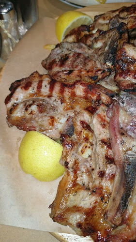 Το Δίχαλο Χανιά