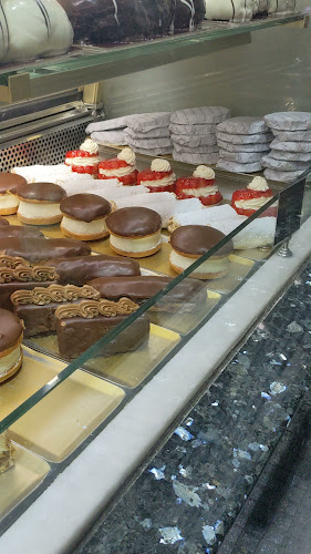 Opinii despre Sokolata Agapitos Patisserie 1944 în Θεσσαλονίκη - Γαστρονομία και φιλοξενία