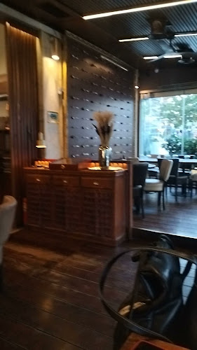 AGORA - Γαστρονομία και φιλοξενία