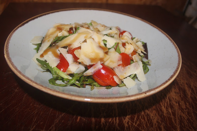 Opinii despre La Piazza Restaurant Barbati în Μπαρμπάτι - Γαστρονομία και φιλοξενία