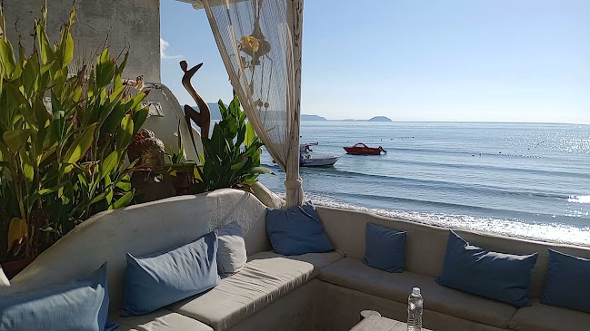 Cheers Beach Bar - Γαστρονομία και φιλοξενία