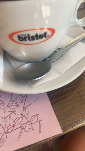 Μητροπόλεως sq. 1, Κέρκυρα 491 00