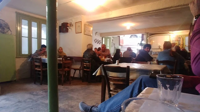 Sokratous 9 &, Θεάτρου 2, Αθήνα 105 52