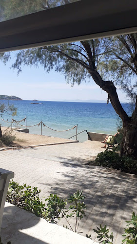 Comentarii opinii despre Agora Riviera Restaurant