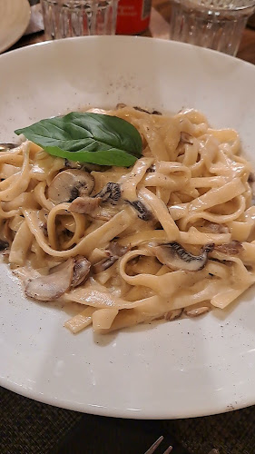 Opinii despre Pizza Napoli Santorini în Καμάρι - Γαστρονομία και φιλοξενία