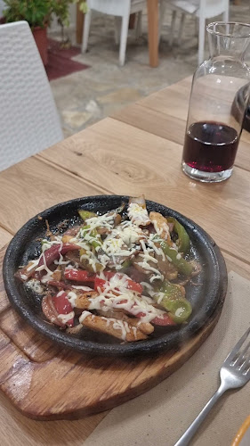 Opinii despre Heaven's Kitchen în Καλαμάκι - Γαστρονομία και φιλοξενία