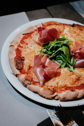 Old School • The Food project - Αθήνα