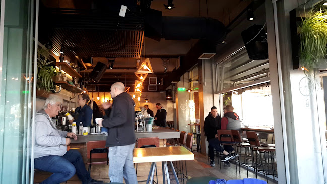 Opinii despre Volta Espresso Bar în Γιάννουλη - Γαστρονομία και φιλοξενία