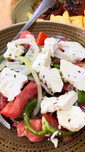 Opinii despre Πετούσης Ταβέρνα (Ηράκλειο) în Ηράκλειο - Γαστρονομία και φιλοξενία