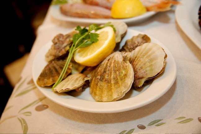 Opinii despre Τσιπουράδικο "ΤΑ ΚΥΜΑΤΑ" în Βόλος - Γαστρονομία και φιλοξενία