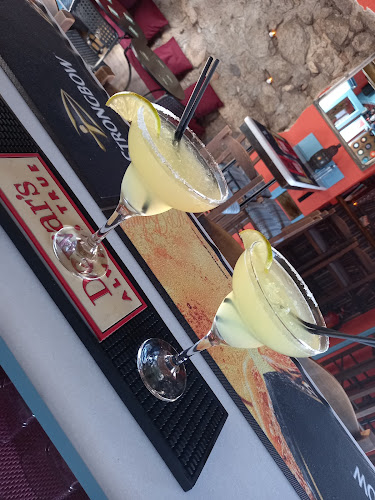 Λιμάνι, Μήθυμνα 811 08