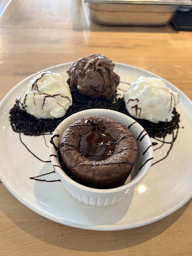 Opinii despre Wise în Γέρακας - Γαστρονομία και φιλοξενία