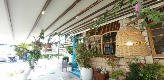 Opinii despre Giousouro în Νέα Αλικαρνασσός - Γαστρονομία και φιλοξενία