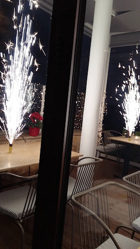 Akrovoli Restaurant & Oyster Bar