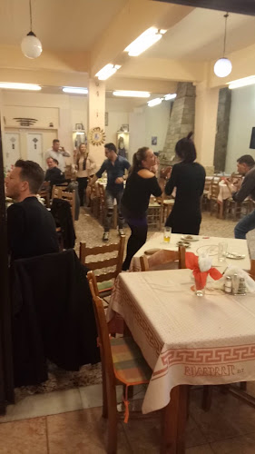 Opinii despre Τα Πλατάνια în Φυλή - Γαστρονομία και φιλοξενία