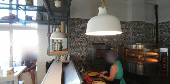 Ari Velouchioti 12, Rethymno 741 00