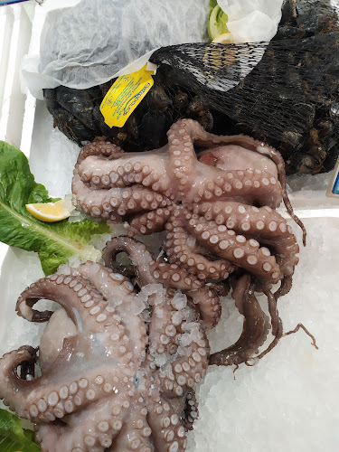 Ιχθυοπωλείο "ο Σαρωνικός" - Άγιοι Θεόδωροι