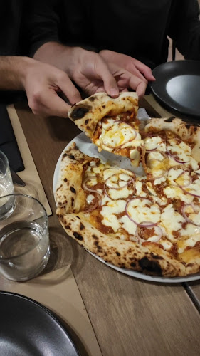 Opinii despre NAPOLI 1121 PIZZA NAPOLITANA în Χαλάνδρι - Γαστρονομία και φιλοξενία