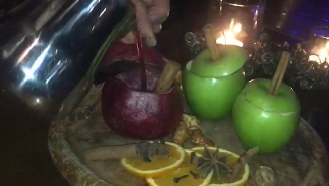 Paradosiako caffe-cocktail bar - Πετρούσσα