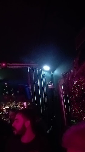 Old Habits - Γαστρονομία και φιλοξενία