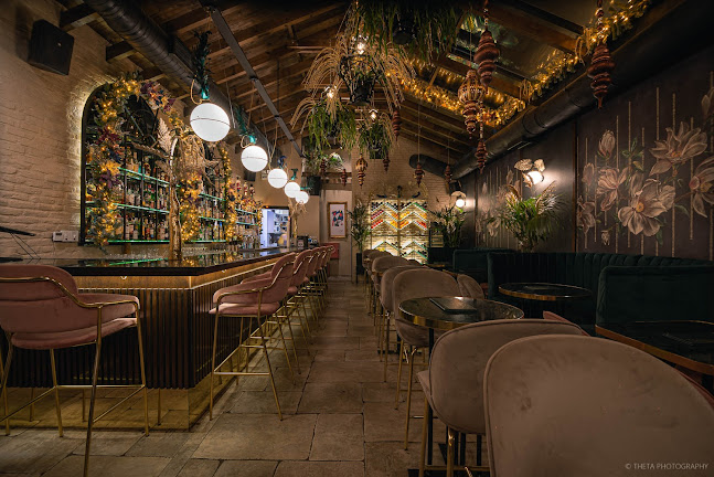 Lumière cocktail and wine bar - Ορεστιάδα