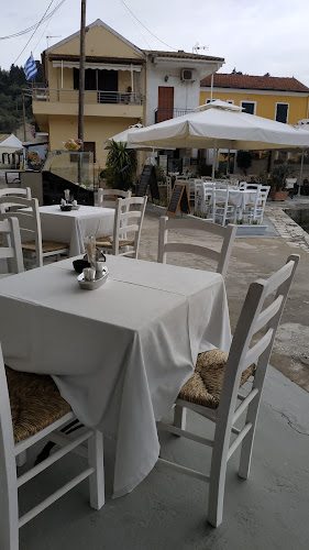 Λουτρά-Λάκκας, Λάκκα 490 82