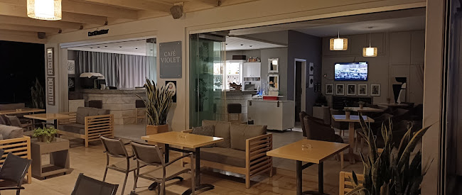 Opinii despre Cafe Violet Studios în Μάλια - Γαστρονομία και φιλοξενία