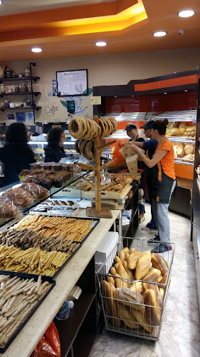 Zoubourlis Bakery - Γαστρονομία και φιλοξενία