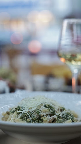 O Τζίτζικας & ο Μέρμηγκας - Αθήνα