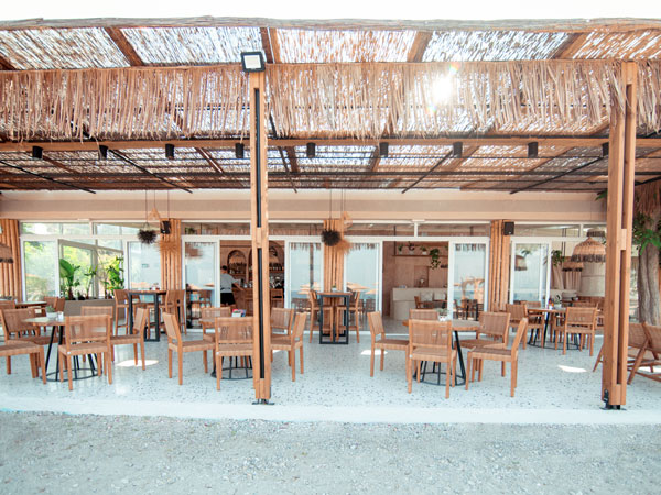 FAROS Seaside Bar Restaurant - Καμάρι