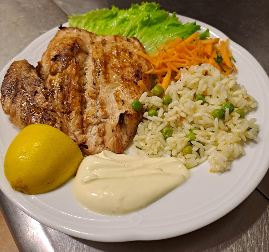 Opinii despre Παραδοσιακή Ταβέρνα "Δερβένι" în Λαγυνά - Γαστρονομία και φιλοξενία