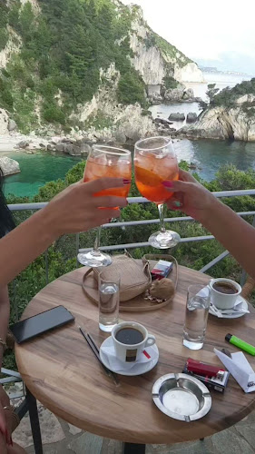 Comentarii opinii despre Αίθριο Μπαρ