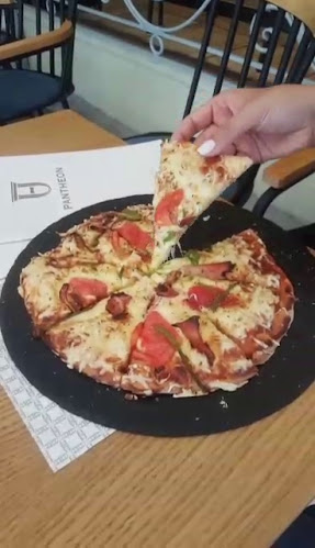 Opinii despre Ionos Plaka în Αθήνα - Γαστρονομία και φιλοξενία