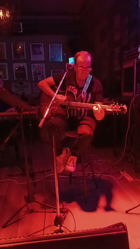 Αίγλη - Γαστρονομία και φιλοξενία