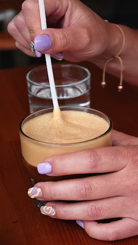 Cafeina Coffee And More - Γαστρονομία και φιλοξενία