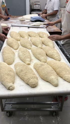 Opinii despre Ρουμελιώτης Αρτοποιείον Ζαχαροπλαστείον în Αθήνα - Γαστρονομία και φιλοξενία