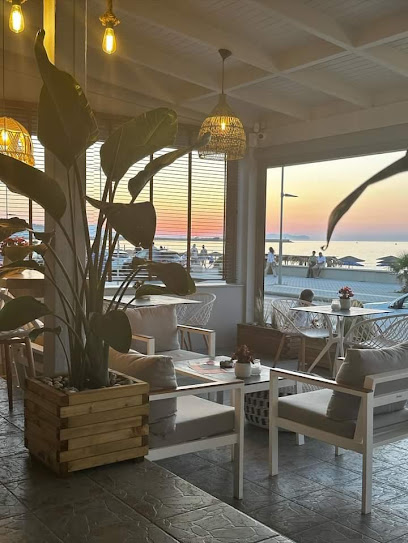 SOLTY drinks & bites