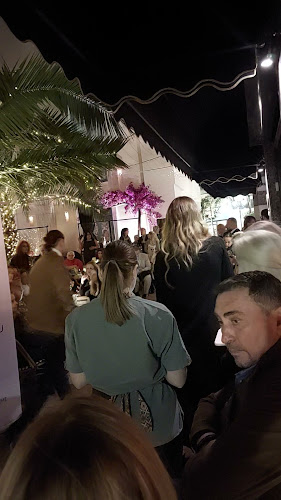 Opinii despre Mardi Brunch, Coffee & Wine Bar - Brunch Πειραιάς în Πειραιάς - Γαστρονομία και φιλοξενία