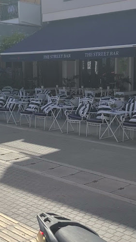 Comentarii opinii despre The Street Bar