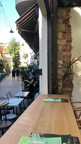 Τάκη 14, Αθήνα 105 54