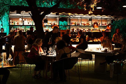 Fuga restaurant & Bar